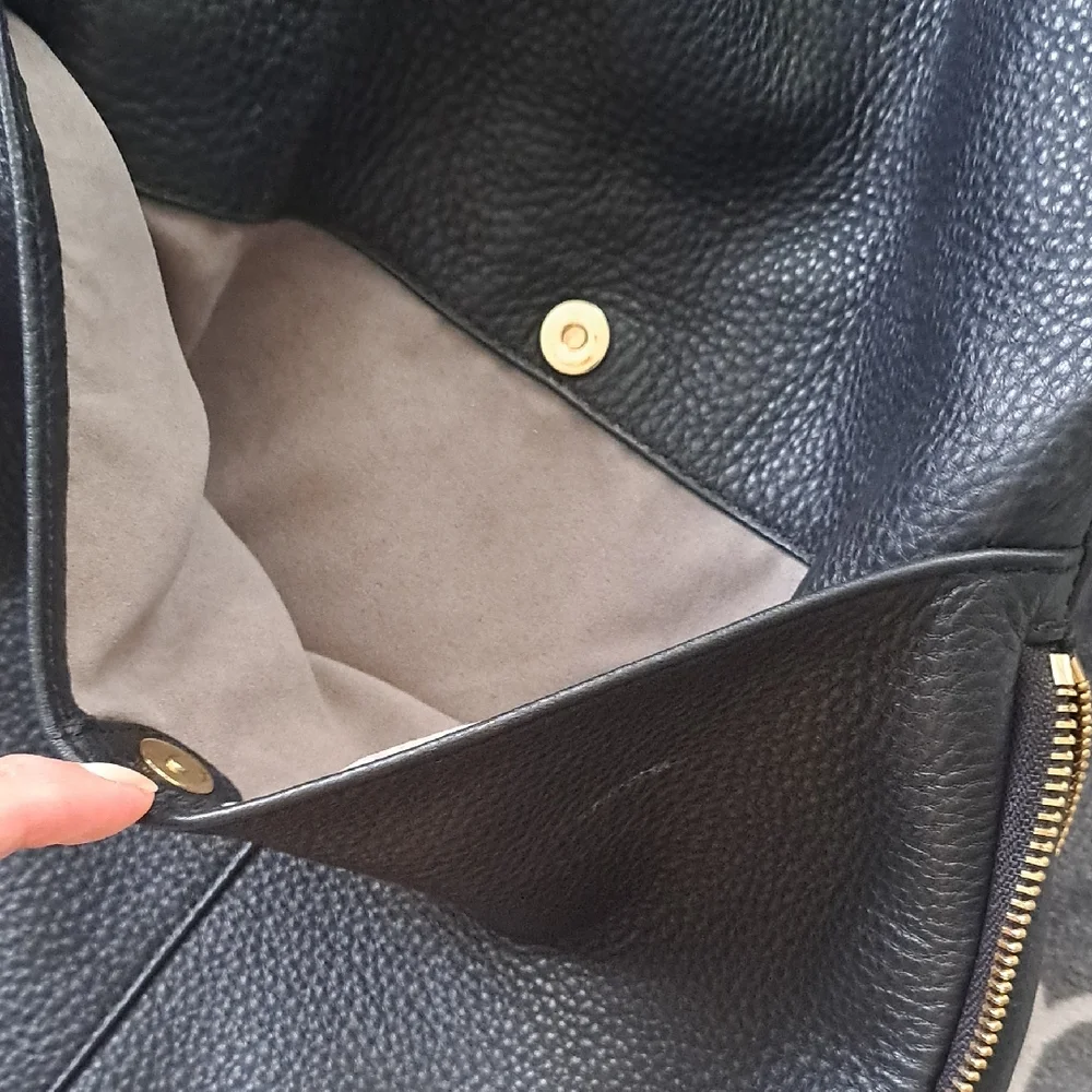 Vince Camuto Black Leather Crossbody Bag - Picture 11 of 15